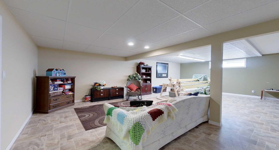 30 Executive Estates, Canyon Creek, Alberta T0G0M0, 3 Bedrooms Bedrooms, ,4 BathroomsBathrooms,Residential,For Sale,Executive Estates,A2216841