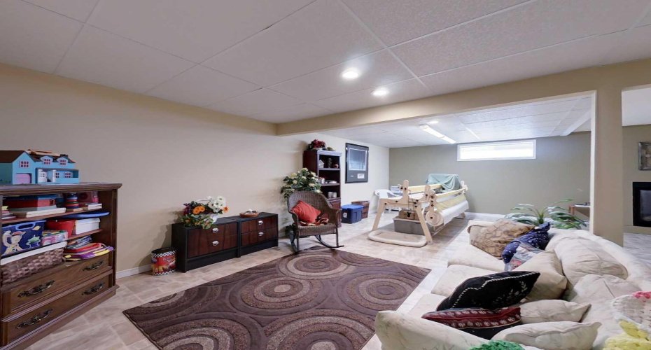 30 Executive Estates, Canyon Creek, Alberta T0G0M0, 3 Bedrooms Bedrooms, ,4 BathroomsBathrooms,Residential,For Sale,Executive Estates,A2216841