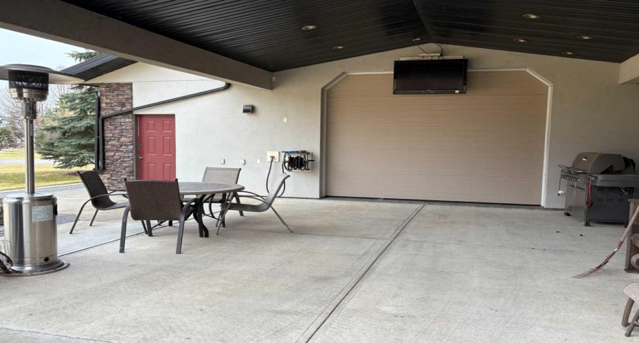 30 Executive Estates, Canyon Creek, Alberta T0G0M0, 3 Bedrooms Bedrooms, ,4 BathroomsBathrooms,Residential,For Sale,Executive Estates,A2216841