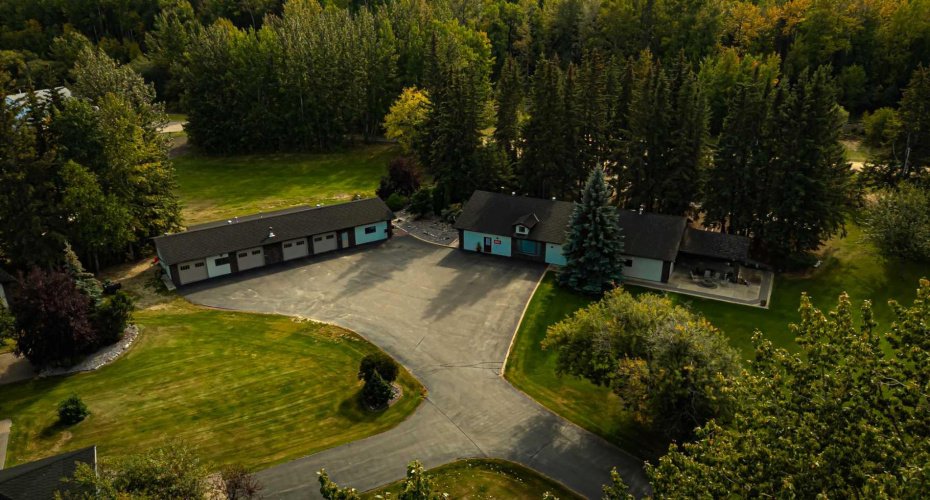 30 Executive Estates, Canyon Creek, Alberta T0G0M0, 3 Bedrooms Bedrooms, ,4 BathroomsBathrooms,Residential,For Sale,Executive Estates,A2216841