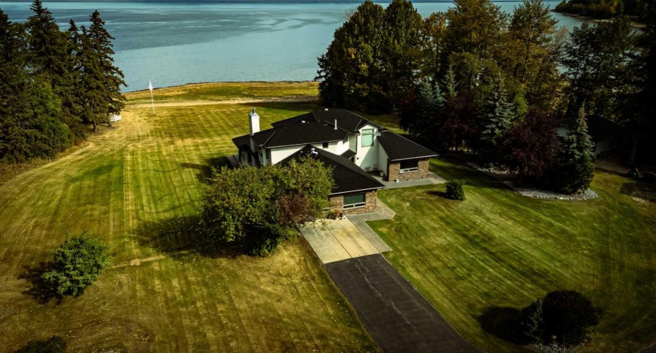 30 Executive Estates, Canyon Creek, Alberta T0G0M0, 3 Bedrooms Bedrooms, ,4 BathroomsBathrooms,Residential,For Sale,Executive Estates,A2216841