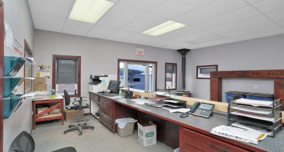 1101 Main Avenue, Sundre, Alberta T0M 1X0, ,Commercial,For Sale,Main,A2217210