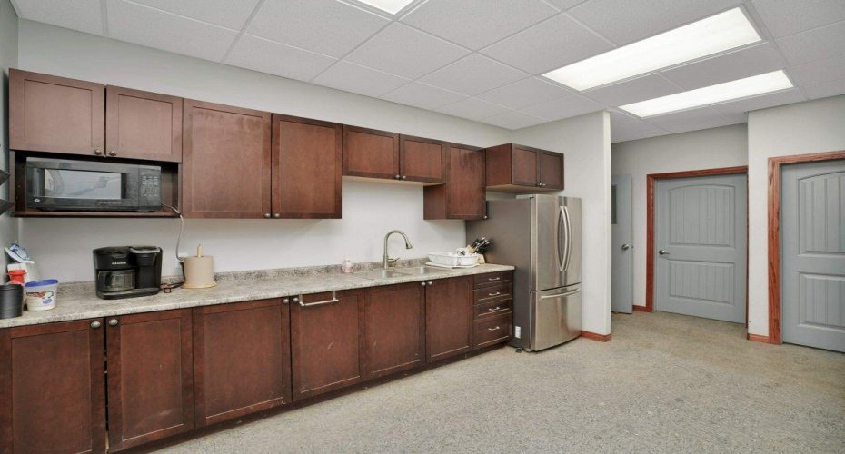 1101 Main Avenue, Sundre, Alberta T0M 1X0, ,Commercial,For Sale,Main,A2217210