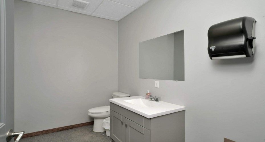 1101 Main Avenue, Sundre, Alberta T0M 1X0, ,Commercial,For Sale,Main,A2217210