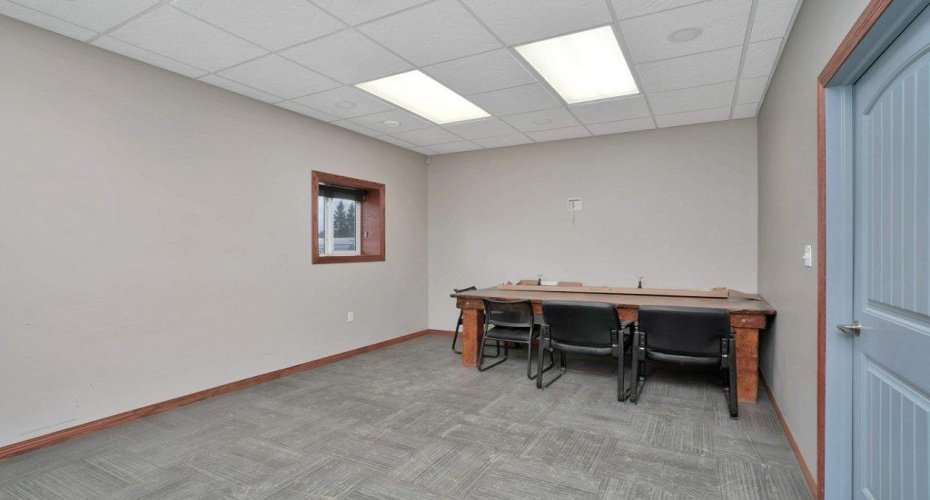 1101 Main Avenue, Sundre, Alberta T0M 1X0, ,Commercial,For Sale,Main,A2217210