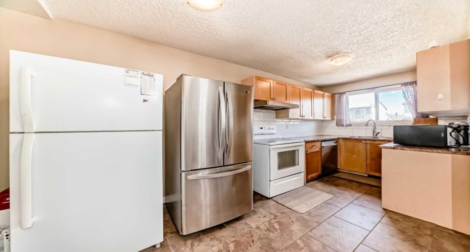 148 Pinemill Mews, Calgary, Alberta T1Y 4R6, 3 Bedrooms Bedrooms, ,3 BathroomsBathrooms,Residential,For Sale,Pinemill,A2217421