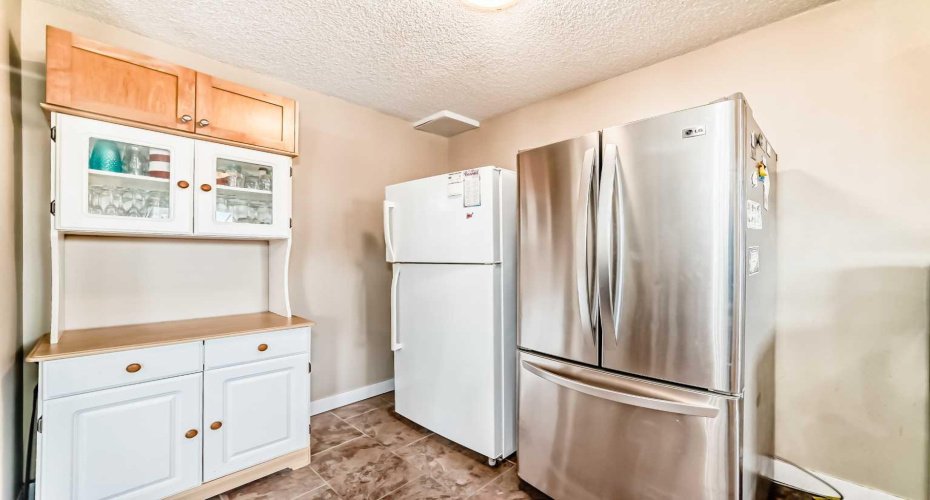 148 Pinemill Mews, Calgary, Alberta T1Y 4R6, 3 Bedrooms Bedrooms, ,3 BathroomsBathrooms,Residential,For Sale,Pinemill,A2217421