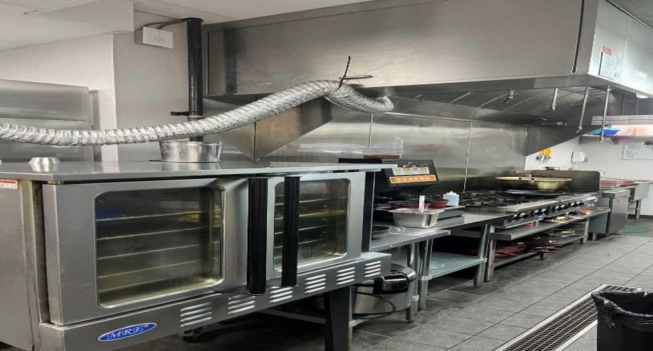 2 Royal Vista Link, Calgary, Alberta T3R1T9, ,Commercial,For Sale,Royal Vista,A2195273