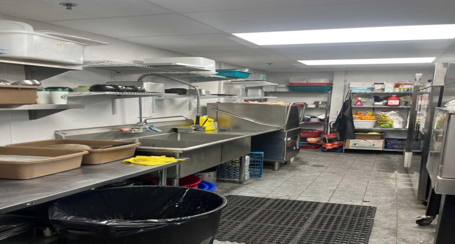 2 Royal Vista Link, Calgary, Alberta T3R1T9, ,Commercial,For Sale,Royal Vista,A2195273