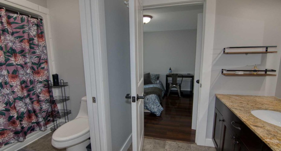 2 of 2 Jack and Jill Bathrooms