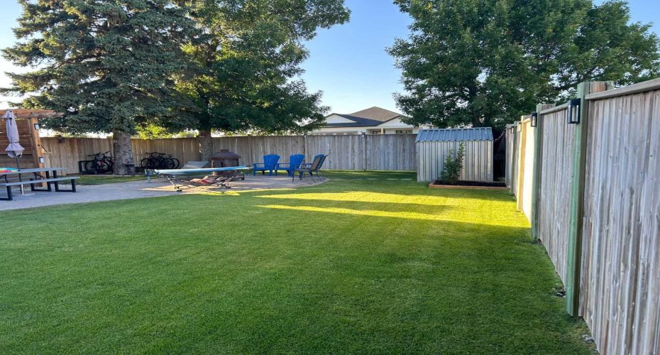 280 1 Avenue, Magrath, Alberta T0K 1J0, 6 Bedrooms Bedrooms, ,5 BathroomsBathrooms,Residential,For Sale,1,A2217851