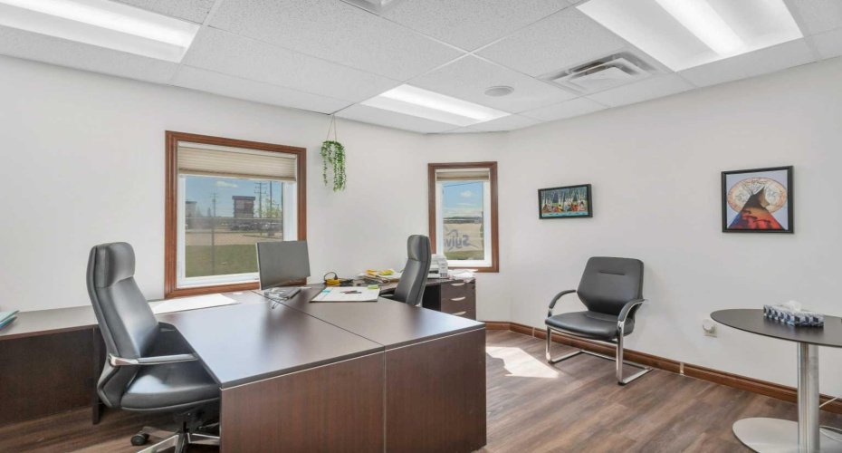 17 Beju Industrial Drive, Sylvan Lake, Alberta T4S 2J4, ,Commercial,For Sale,Beju Industrial,A2217856