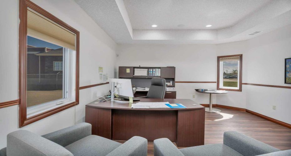 17 Beju Industrial Drive, Sylvan Lake, Alberta T4S 2J4, ,Commercial,For Sale,Beju Industrial,A2217856