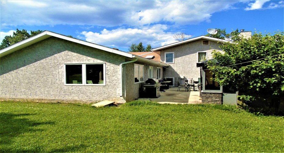 73063 Southshore Drive, Widewater, Alberta T0G 2M0, 5 Bedrooms Bedrooms, ,3 BathroomsBathrooms,Residential,For Sale,Southshore,A1208397