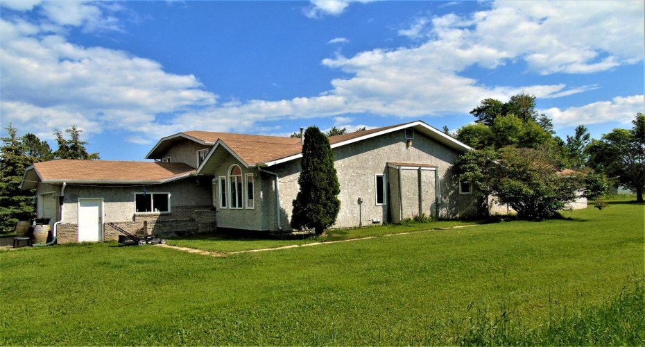 73063 Southshore Drive, Widewater, Alberta T0G 2M0, 5 Bedrooms Bedrooms, ,3 BathroomsBathrooms,Residential,For Sale,Southshore,A1208397