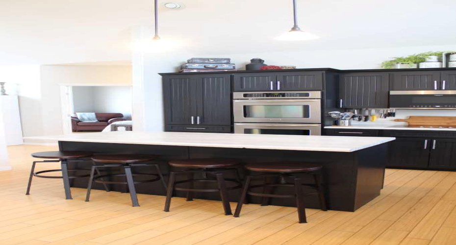 235010 915 Township, Notikewin, Alberta T0H 2V0, 5 Bedrooms Bedrooms, ,4 BathroomsBathrooms,Residential,For Sale,915,A2218853