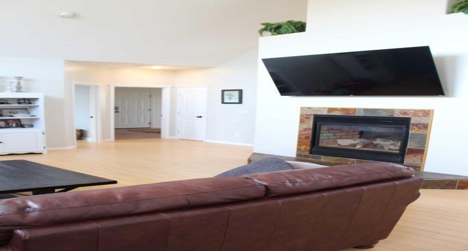 235010 915 Township, Notikewin, Alberta T0H 2V0, 5 Bedrooms Bedrooms, ,4 BathroomsBathrooms,Residential,For Sale,915,A2218853