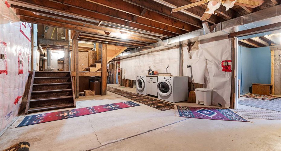 912 Brightsand Place, Brightsand Lake, Saskatchewan S0M 2Y0, 7 Bedrooms Bedrooms, ,3 BathroomsBathrooms,Residential,For Sale,Brightsand,A2218000