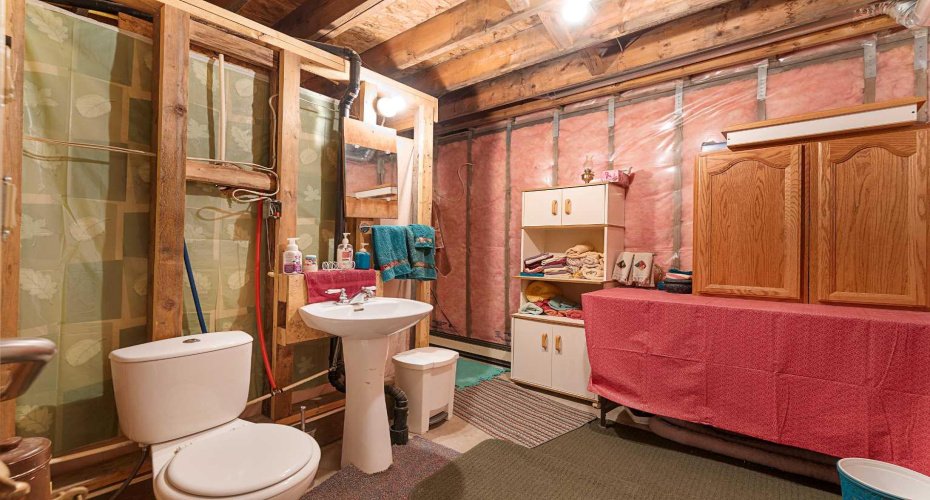 912 Brightsand Place, Brightsand Lake, Saskatchewan S0M 2Y0, 7 Bedrooms Bedrooms, ,3 BathroomsBathrooms,Residential,For Sale,Brightsand,A2218000