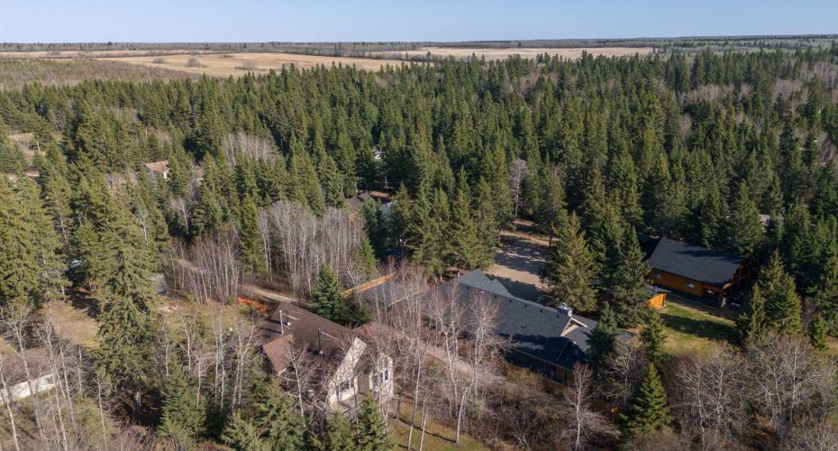 912 Brightsand Place, Brightsand Lake, Saskatchewan S0M 2Y0, 7 Bedrooms Bedrooms, ,3 BathroomsBathrooms,Residential,For Sale,Brightsand,A2218000