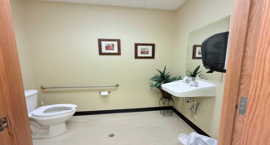 9805 97 Street, Grande Prairie, Alberta T8V 8B9, ,Commercial,For Lease,97,A2209450