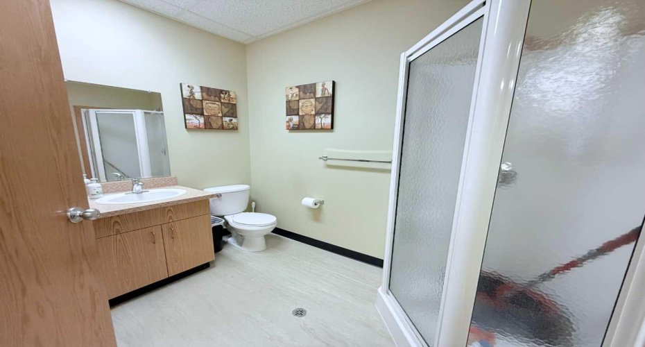 9805 97 Street, Grande Prairie, Alberta T8V 8B9, ,Commercial,For Lease,97,A2209450