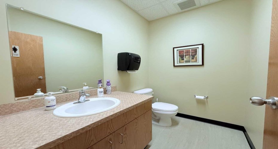 9805 97 Street, Grande Prairie, Alberta T8V 8B9, ,Commercial,For Lease,97,A2209450