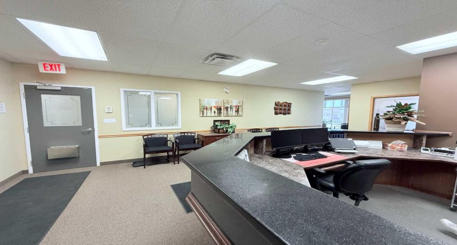 9805 97 Street, Grande Prairie, Alberta T8V 8B9, ,Commercial,For Lease,97,A2209450