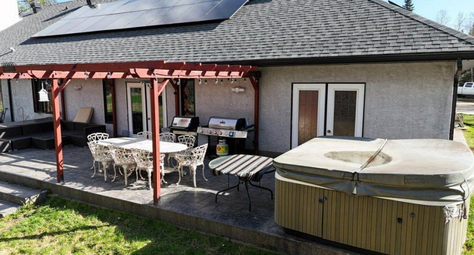 590072 Range Road 113A, Rural Woodlands County, Alberta T7S1P8, 5 Bedrooms Bedrooms, ,3 BathroomsBathrooms,Residential,For Sale,Range Road 113A,A2218814