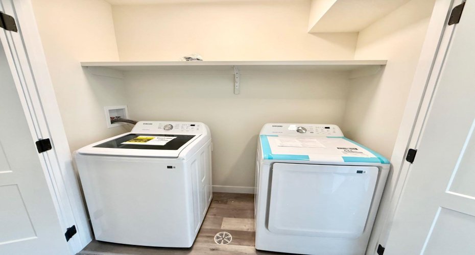 326B BOUTIN Avenue, Hinton, Alberta T7V0B4, 3 Bedrooms Bedrooms, ,3 BathroomsBathrooms,Residential,For Sale,BOUTIN,A2207113