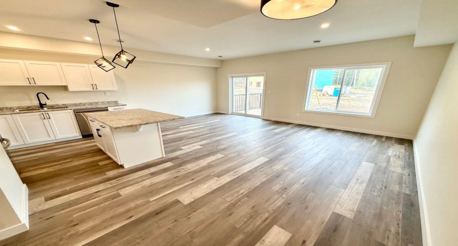 326B BOUTIN Avenue, Hinton, Alberta T7V0B4, 3 Bedrooms Bedrooms, ,3 BathroomsBathrooms,Residential,For Sale,BOUTIN,A2207113