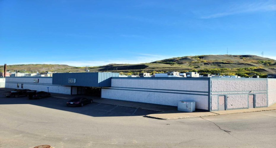 10122 100 Street, Peace River, Alberta T8S 1S8, ,Commercial,For Lease,100,A2220185