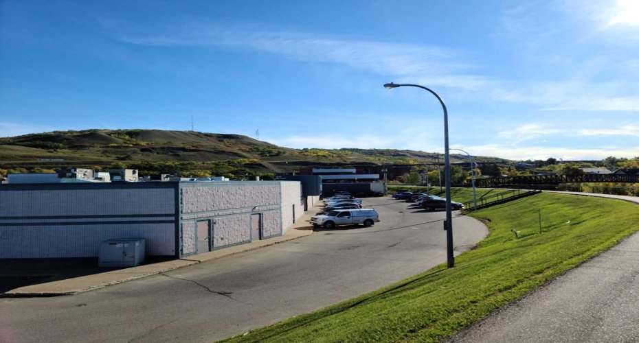 10122 100 Street, Peace River, Alberta T8S 1S8, ,Commercial,For Lease,100,A2220185