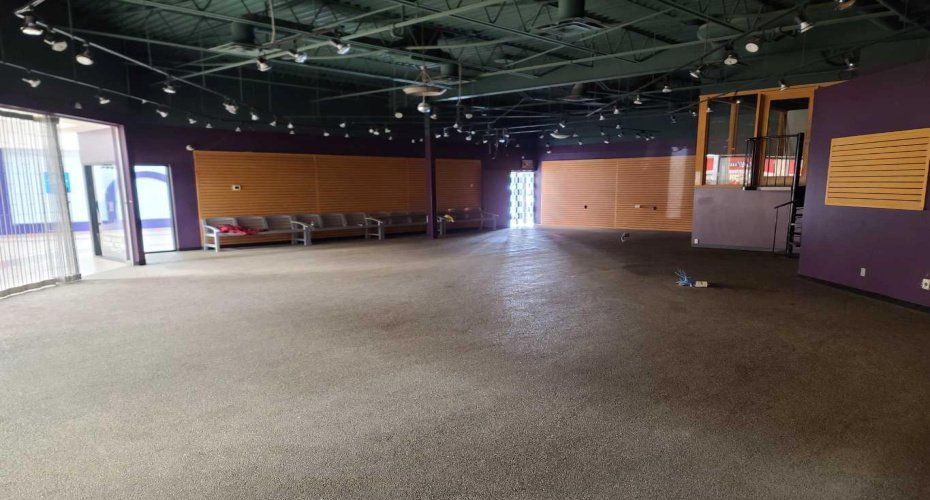 10122 100 Street, Peace River, Alberta T8S 1S8, ,Commercial,For Lease,100,A2220185