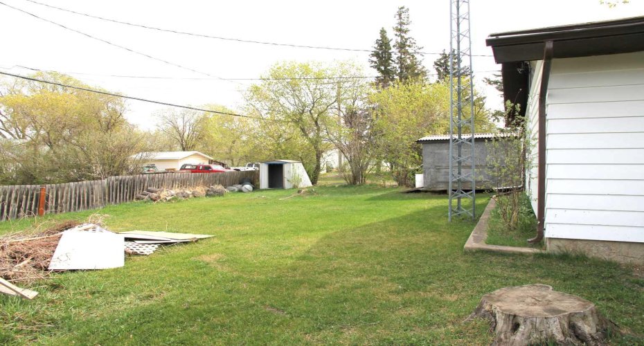 208 1 Avenue, Maidstone, Saskatchewan S0M 1M0, 3 Bedrooms Bedrooms, ,1 BathroomBathrooms,Residential,For Sale,1,A2220241