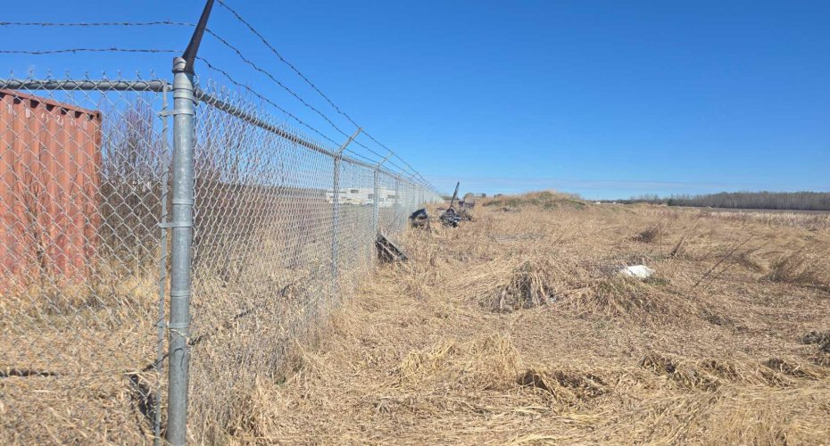 694041 Hwy 63, Breynat, Alberta T0A 0E0, 2 Bedrooms Bedrooms, ,1 BathroomBathrooms,Residential,For Sale,Hwy 63,A2220348