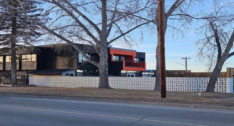 340 50 Avenue, Calgary, Alberta T2G 2B1, ,Commercial,For Lease,50,A2220435