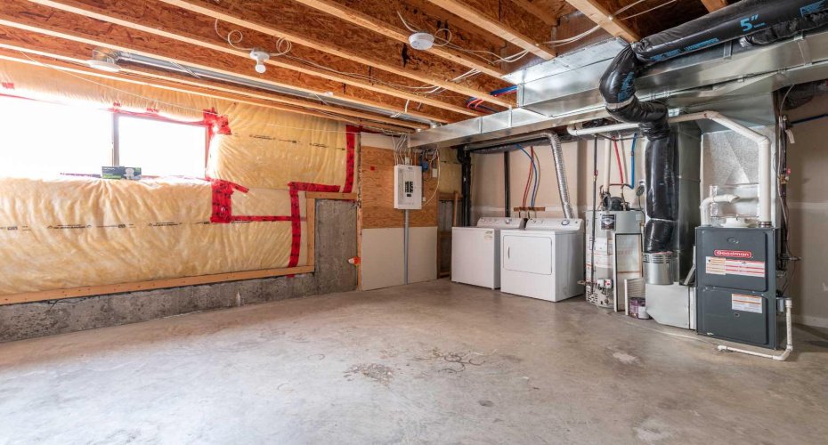 4008 41 Avenue, Lloydminster, Saskatchewan S9V 1Y5, 3 Bedrooms Bedrooms, ,2 BathroomsBathrooms,Residential,For Sale,41,A2220812