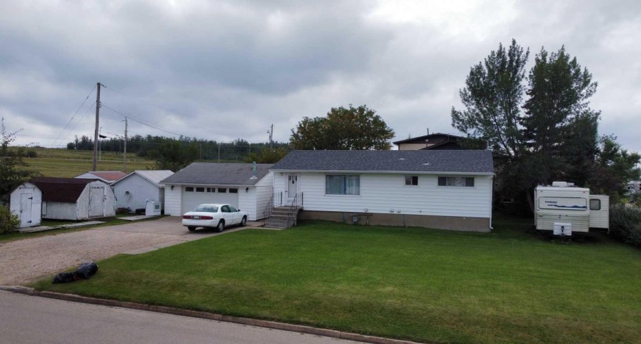 4426 51 Avenue, Valleyview, Alberta T0H 3N0, 3 Bedrooms Bedrooms, ,2 BathroomsBathrooms,Residential,For Sale,51,A2221317