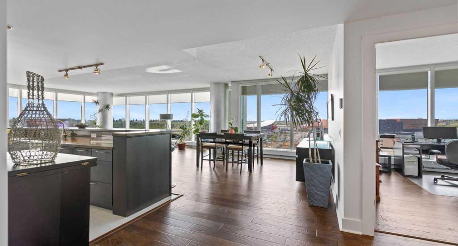 433 11 Avenue, Calgary, Alberta T2G 0C7, 2 Bedrooms Bedrooms, ,2 BathroomsBathrooms,Residential,For Sale,11,A2212709