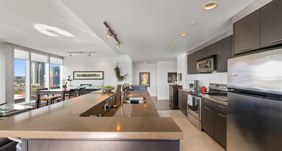 433 11 Avenue, Calgary, Alberta T2G 0C7, 2 Bedrooms Bedrooms, ,2 BathroomsBathrooms,Residential,For Sale,11,A2212709