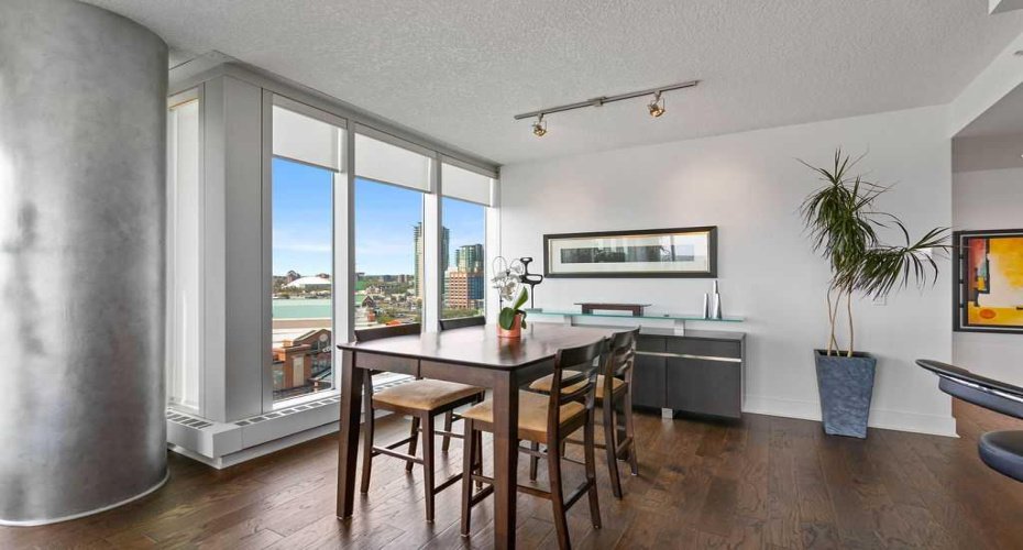 433 11 Avenue, Calgary, Alberta T2G 0C7, 2 Bedrooms Bedrooms, ,2 BathroomsBathrooms,Residential,For Sale,11,A2212709