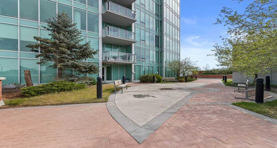 433 11 Avenue, Calgary, Alberta T2G 0C7, 2 Bedrooms Bedrooms, ,2 BathroomsBathrooms,Residential,For Sale,11,A2212709