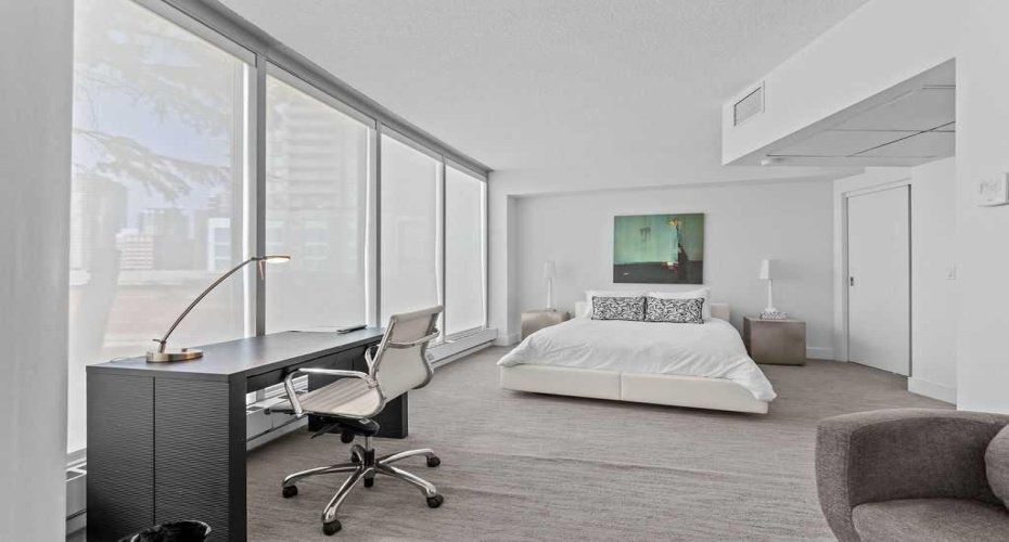 433 11 Avenue, Calgary, Alberta T2G 0C7, 2 Bedrooms Bedrooms, ,2 BathroomsBathrooms,Residential,For Sale,11,A2212709