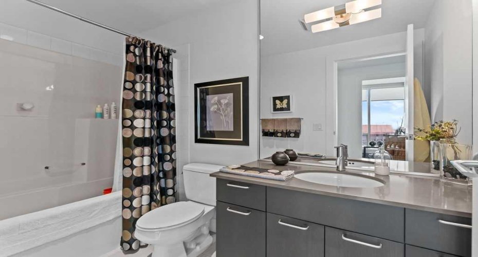 433 11 Avenue, Calgary, Alberta T2G 0C7, 2 Bedrooms Bedrooms, ,2 BathroomsBathrooms,Residential,For Sale,11,A2212709