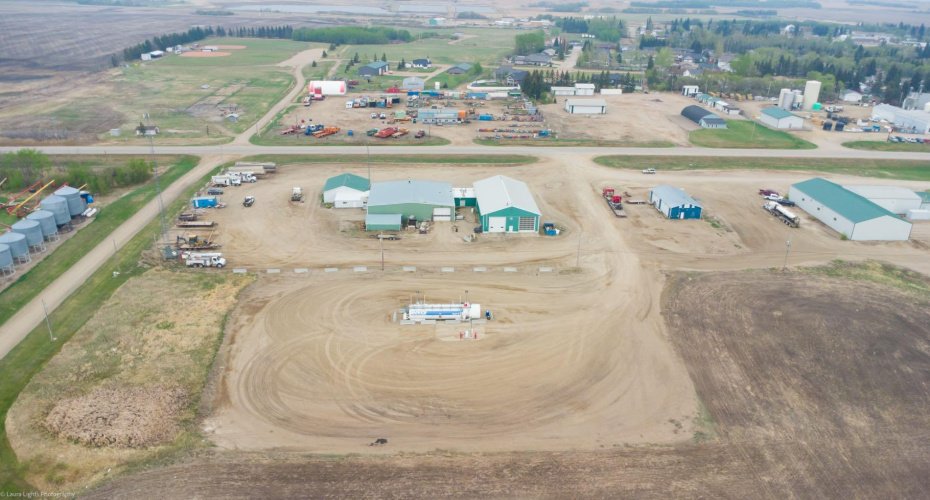 310 Williams Industrial Drive, Neilburg, Saskatchewan S0M 2C0, ,Commercial,For Sale,Williams Industrial Drive,A2218646