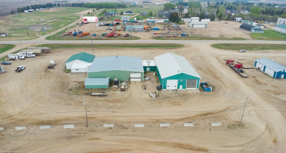 310 Williams Industrial Drive, Neilburg, Saskatchewan S0M 2C0, ,Commercial,For Sale,Williams Industrial Drive,A2218646