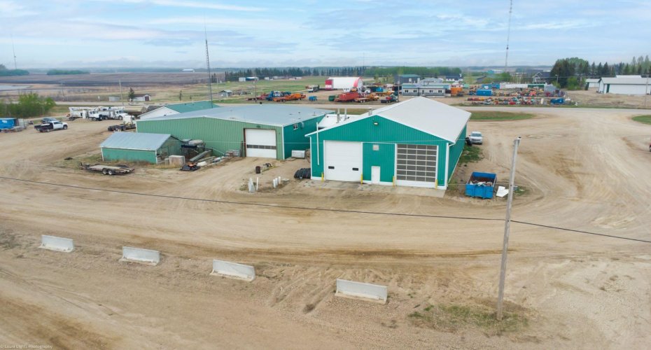 310 Williams Industrial Drive, Neilburg, Saskatchewan S0M 2C0, ,Commercial,For Sale,Williams Industrial Drive,A2218646