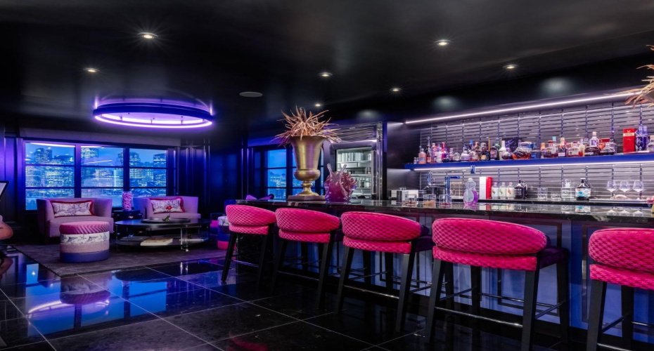 732 Crescent Road, Calgary, Alberta T2M4A6, 6 Bedrooms Bedrooms, ,10 BathroomsBathrooms,Residential,For Sale,Crescent,A2220099