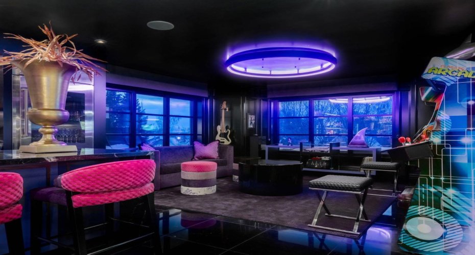 732 Crescent Road, Calgary, Alberta T2M4A6, 6 Bedrooms Bedrooms, ,10 BathroomsBathrooms,Residential,For Sale,Crescent,A2220099